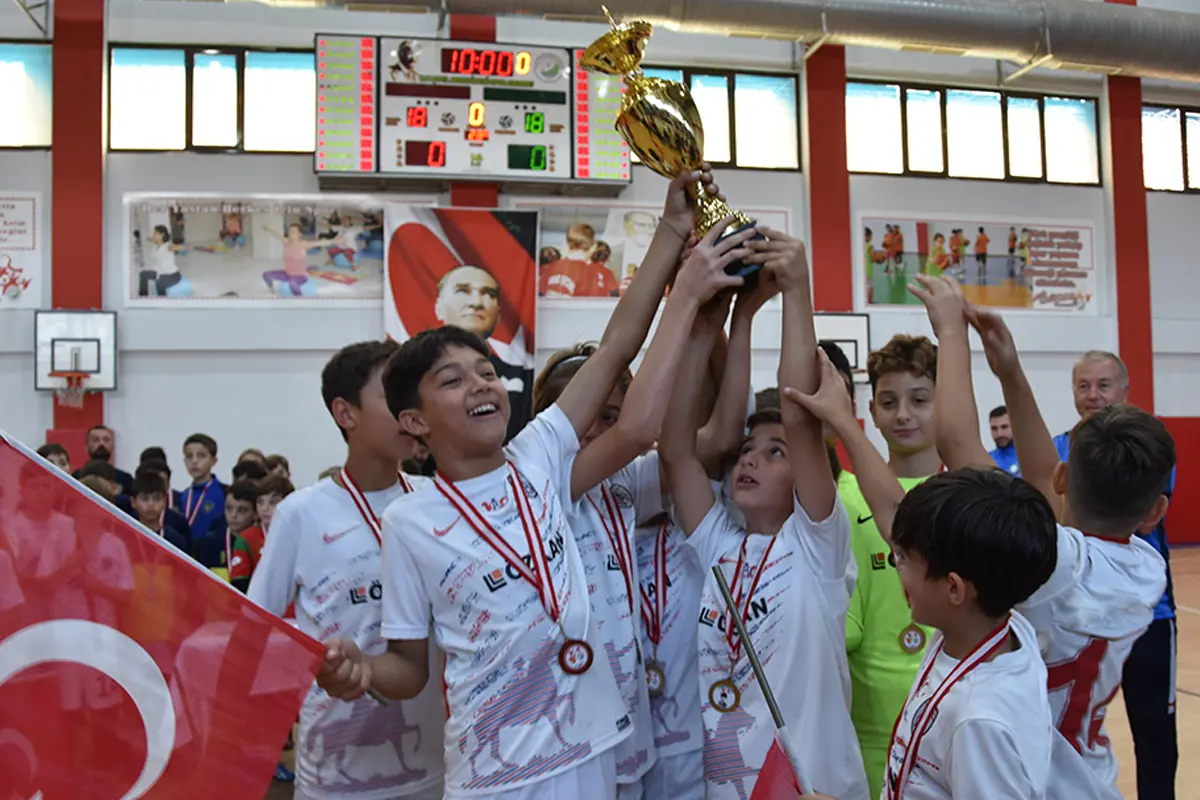 ALTINORDU U12 TAKIMIMIZ, FUTSAL TURNUVASI BİRİNCİSİ